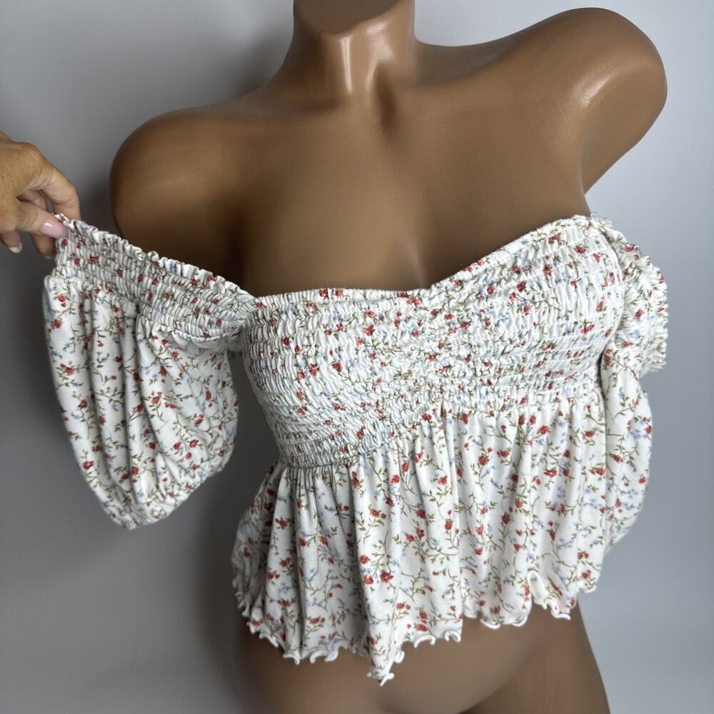 Forever 21 Ditsy Floral Smocked Crop Top Medium Fairycore Bridgerton Aesthetic - Picture 3 of 10